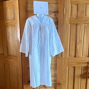 Jostens White Graduation Cap & Gown size 5’7”-5’9” or Choir Robe